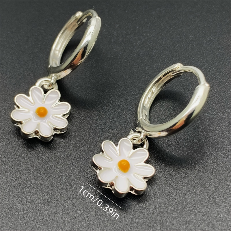 elegant simple and cute mini daisy flower pendant hoop earrings niche design copper ear piercing jewelry details 0