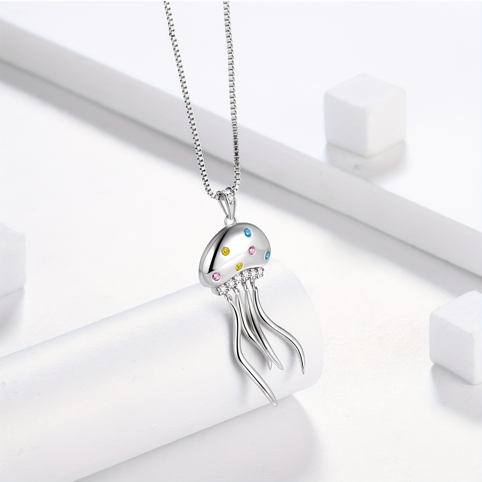 s925 sterling silver jellyfish pendant necklace unique ocean   for all genders and ages details 3